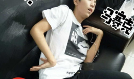 王源恋情吃瓜爆料视频播放,吃瓜视频播放量飙升，网友热议不断